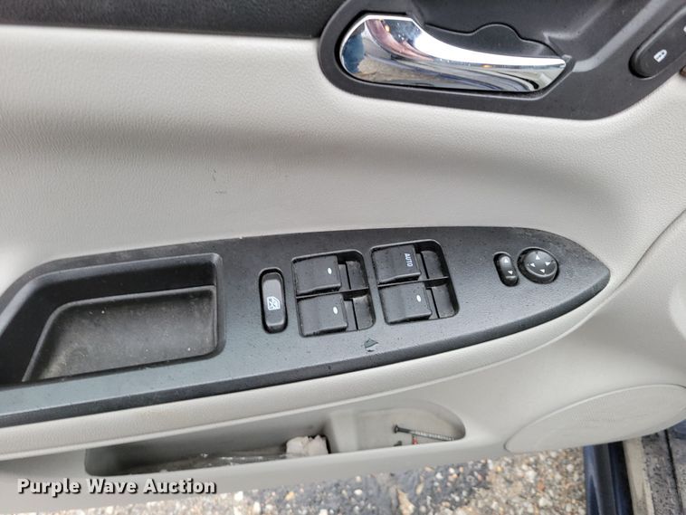 image for item MC9561 2009 Chevrolet Impala LS