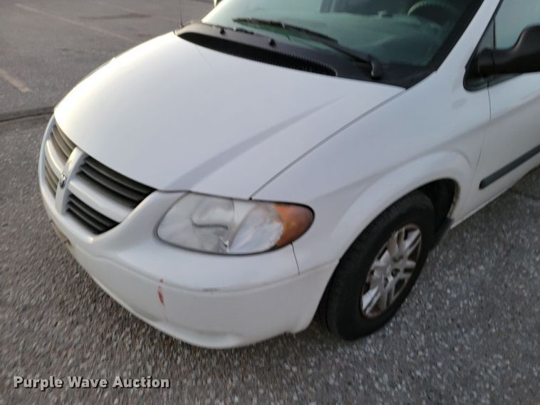 image for item MC9562 2006 Dodge Grand Caravan  van