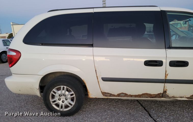 image for item MC9562 2006 Dodge Grand Caravan  van