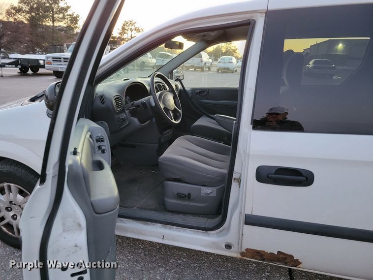 image for item MC9562 2006 Dodge Grand Caravan  van