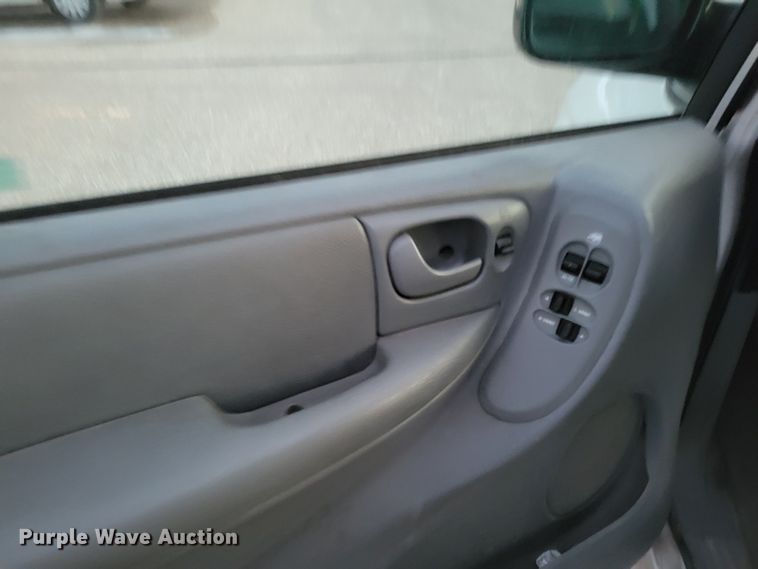 image for item MC9562 2006 Dodge Grand Caravan  van