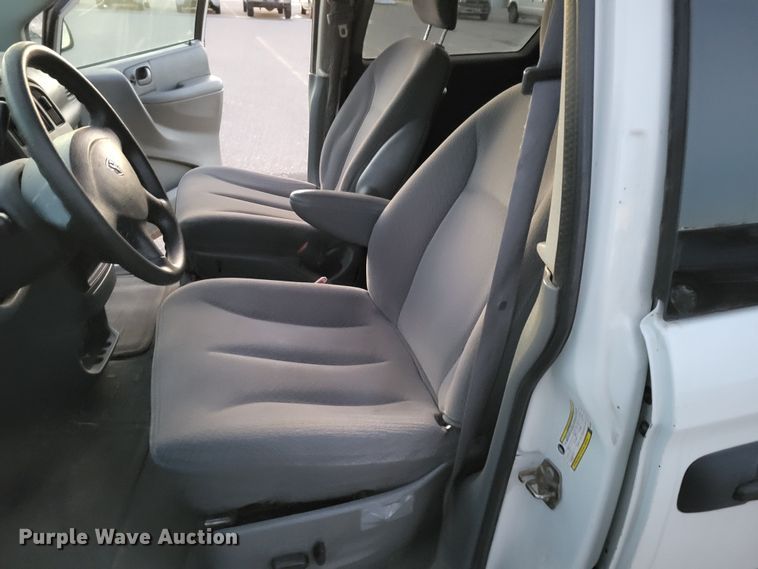 image for item MC9562 2006 Dodge Grand Caravan  van