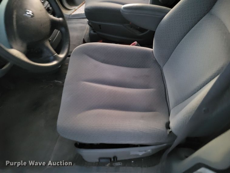 image for item MC9562 2006 Dodge Grand Caravan  van