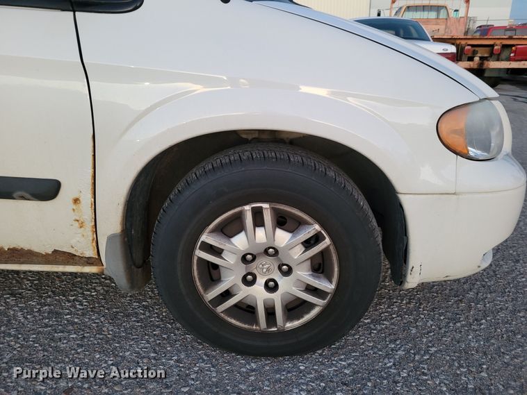 image for item MC9562 2006 Dodge Grand Caravan  van