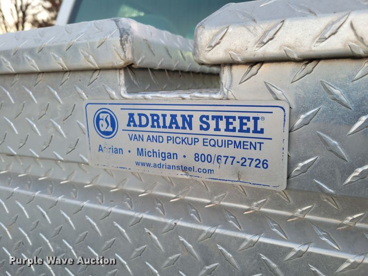 image for item MC9566 2002 Chevrolet Silverado 1500  pickup truck