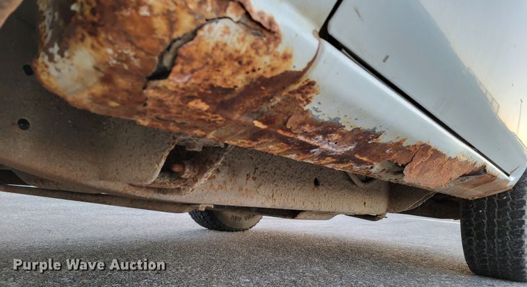 image for item MC9566 2002 Chevrolet Silverado 1500  pickup truck