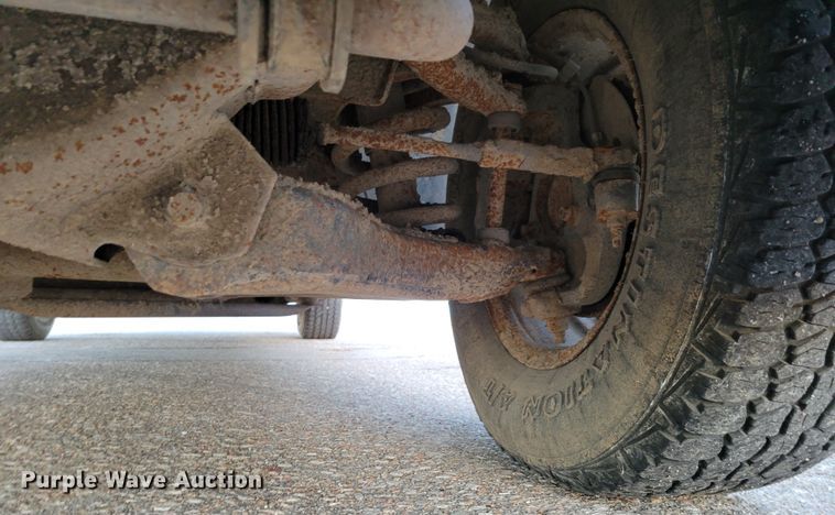 image for item MC9566 2002 Chevrolet Silverado 1500  pickup truck