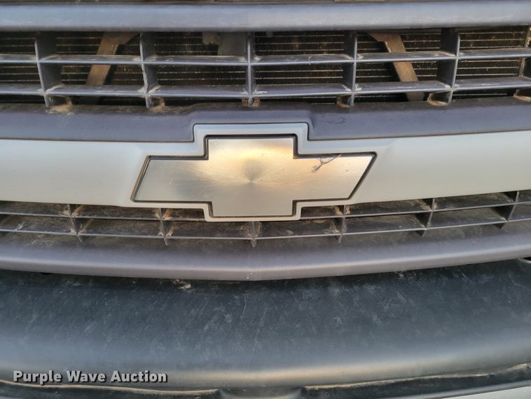 image for item MC9566 2002 Chevrolet Silverado 1500  pickup truck