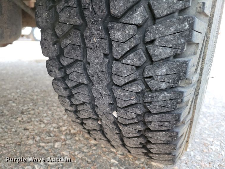 image for item MC9566 2002 Chevrolet Silverado 1500  pickup truck