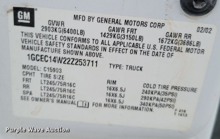 image for item MC9566 2002 Chevrolet Silverado 1500  pickup truck