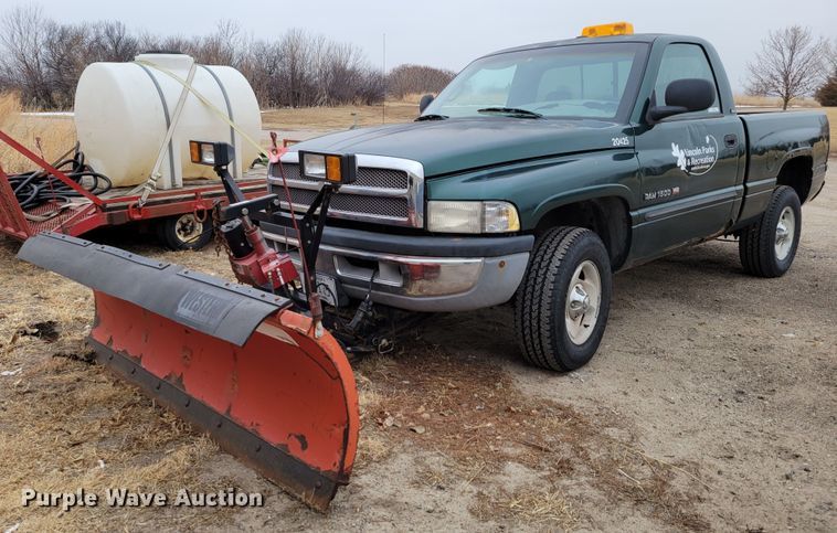 image for item MC9588 2001 Dodge Ram 1500 SLT  pickup truck