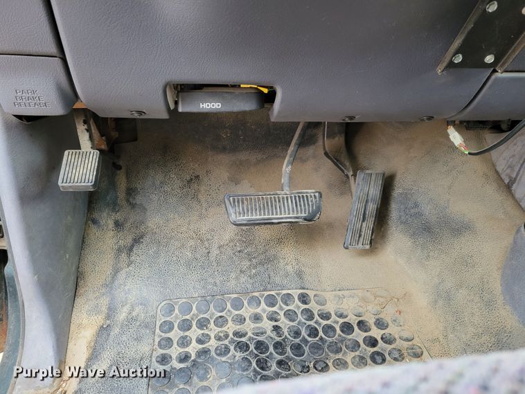 image for item MC9588 2001 Dodge Ram 1500 SLT  pickup truck