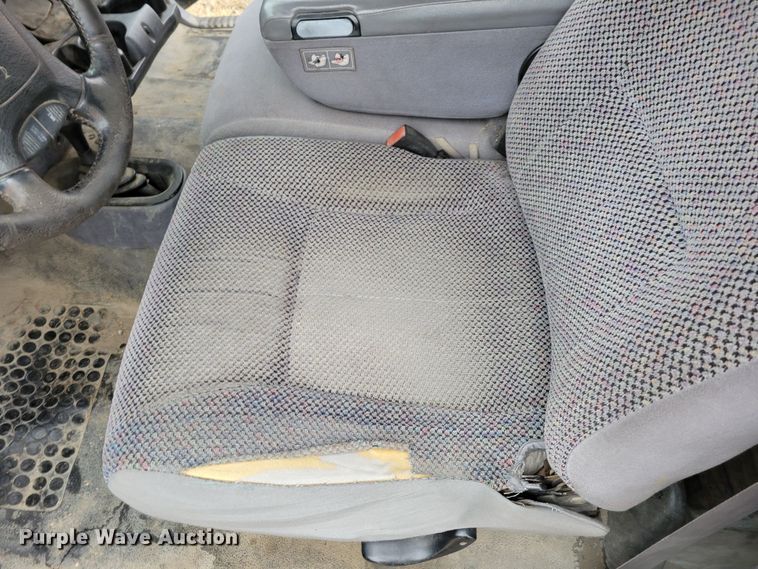 image for item MC9588 2001 Dodge Ram 1500 SLT  pickup truck