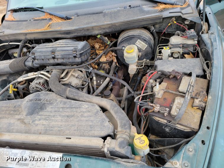 image for item MC9588 2001 Dodge Ram 1500 SLT  pickup truck