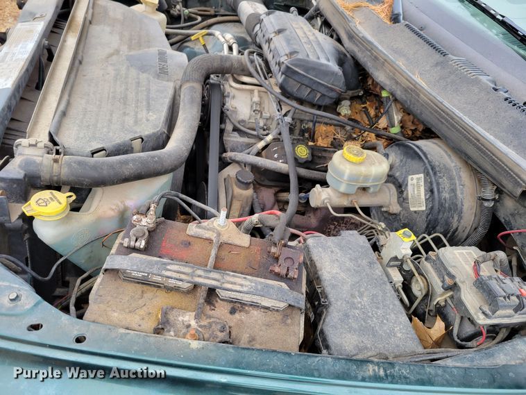 image for item MC9588 2001 Dodge Ram 1500 SLT  pickup truck