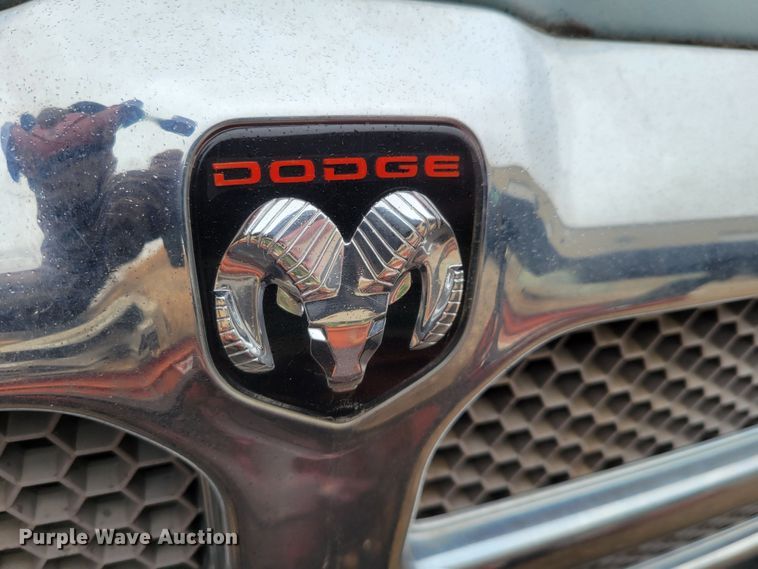 image for item MC9588 2001 Dodge Ram 1500 SLT  pickup truck