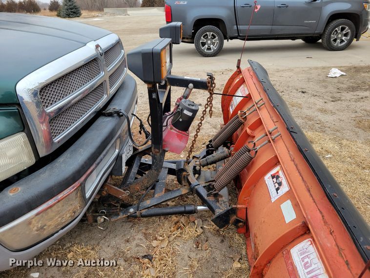 image for item MC9588 2001 Dodge Ram 1500 SLT  pickup truck