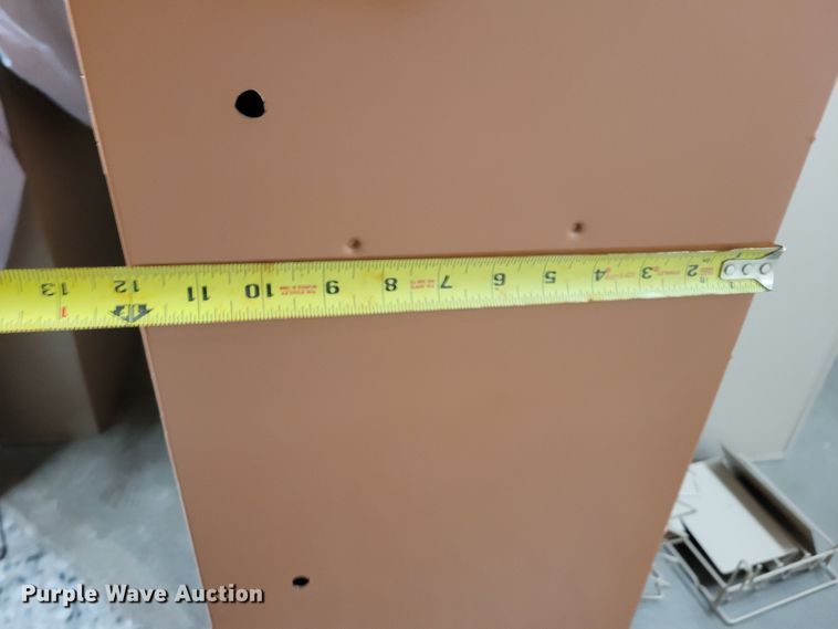 image for item MC9593 (2) metal lockers