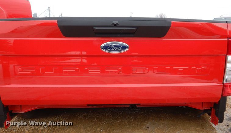 image for item MC9836 2022 Ford F350 Super Duty  tailgate