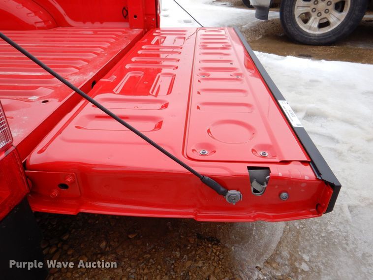 image for item MC9836 2022 Ford F350 Super Duty  tailgate