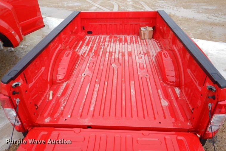 image for item MC9837 2022 Ford F350 Super Duty  pickup truck bed