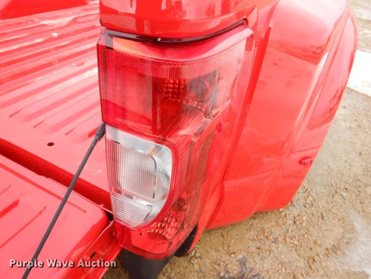 image for item MC9837 2022 Ford F350 Super Duty  pickup truck bed