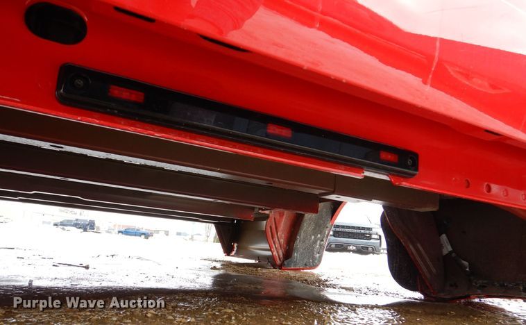 image for item MC9837 2022 Ford F350 Super Duty  pickup truck bed