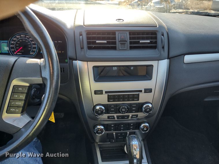 image for item MD9312 2010 Ford Fusion Hybrid