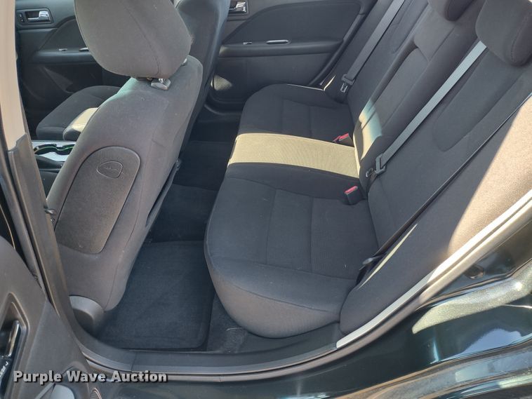 image for item MD9312 2010 Ford Fusion Hybrid