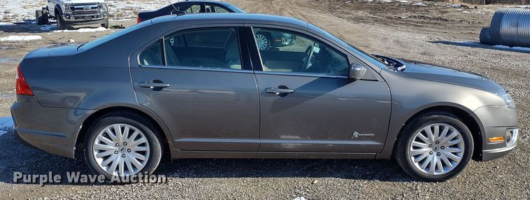 image for item MD9313 2011 Ford Fusion Hybrid