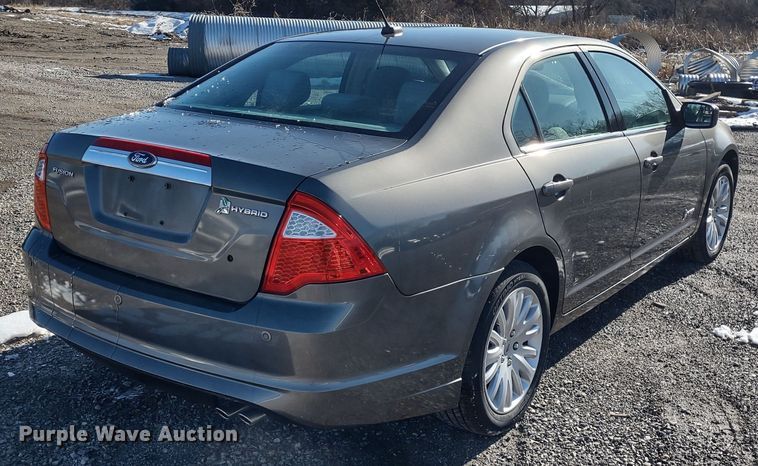 image for item MD9313 2011 Ford Fusion Hybrid