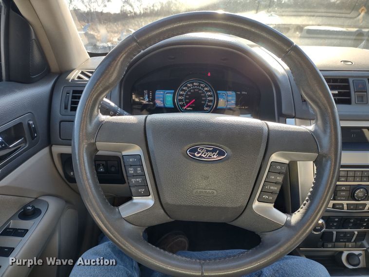 image for item MD9313 2011 Ford Fusion Hybrid