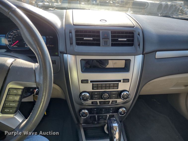 image for item MD9313 2011 Ford Fusion Hybrid