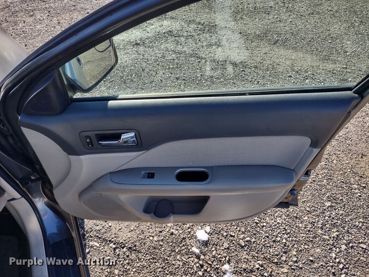 image for item MD9313 2011 Ford Fusion Hybrid