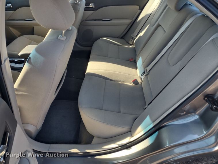 image for item MD9313 2011 Ford Fusion Hybrid