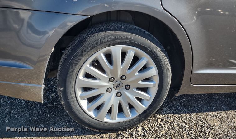 image for item MD9313 2011 Ford Fusion Hybrid