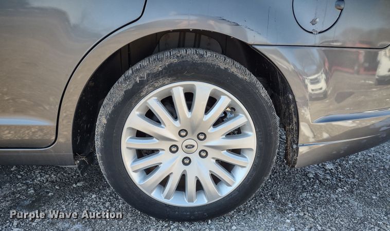 image for item MD9313 2011 Ford Fusion Hybrid