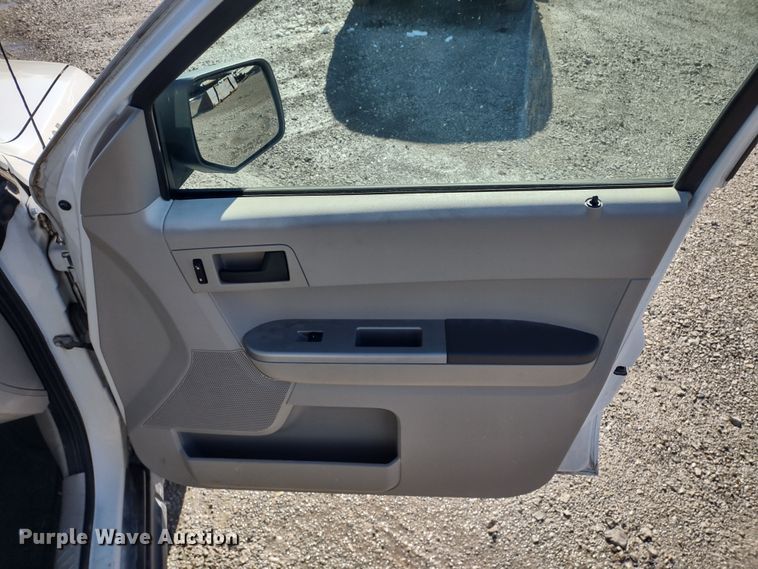 image for item MD9315 2008 Ford Escape Hybrid  SUV