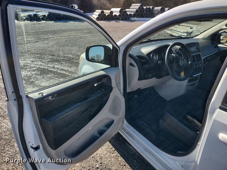 image for item MD9316 2014 Dodge Grand Caravan  van