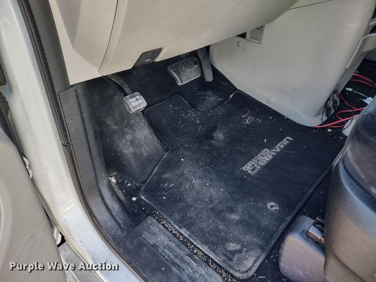 image for item MD9316 2014 Dodge Grand Caravan  van