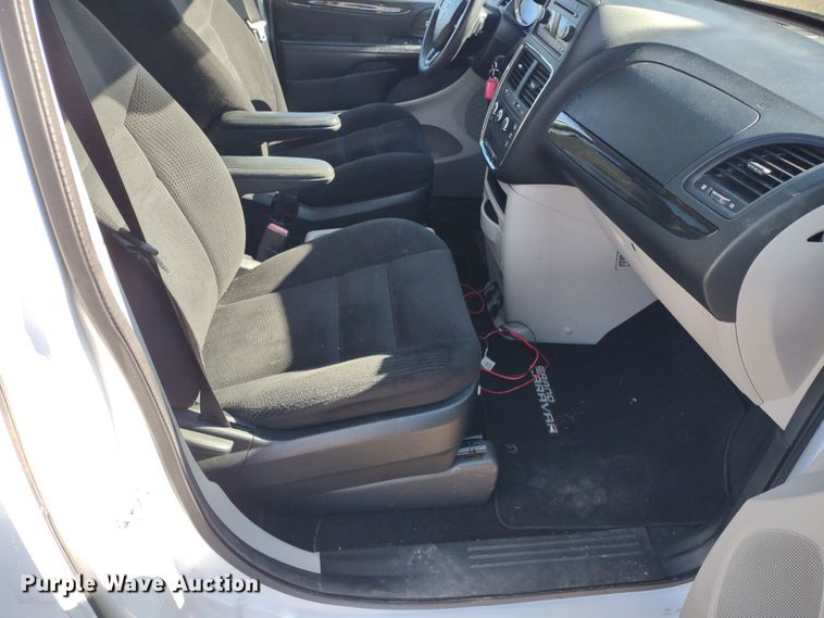 image for item MD9316 2014 Dodge Grand Caravan  van