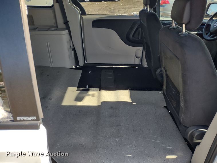 image for item MD9316 2014 Dodge Grand Caravan  van
