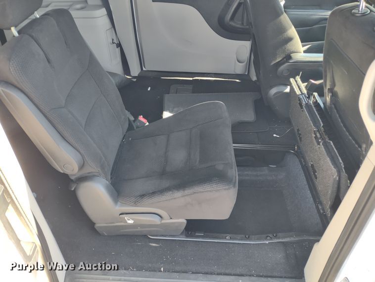 image for item MD9316 2014 Dodge Grand Caravan  van
