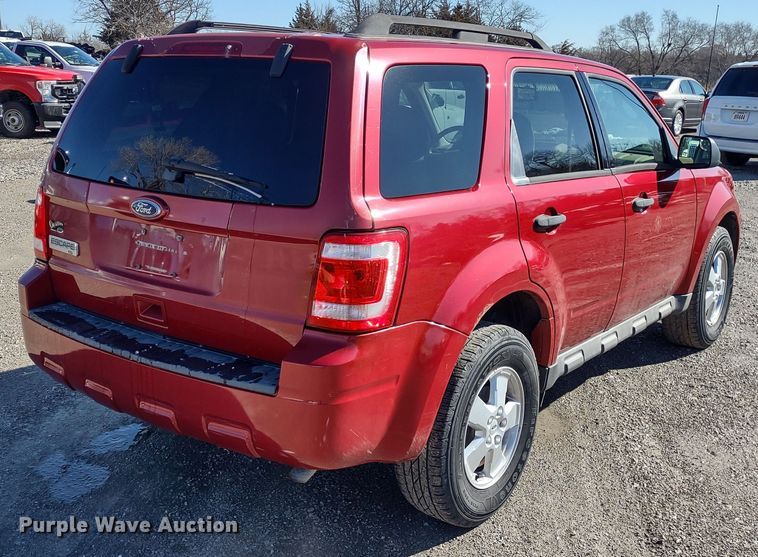 image for item MD9317 2010 Ford Escape XLT  SUV