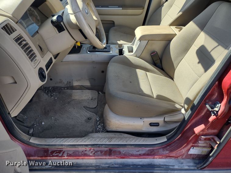 image for item MD9317 2010 Ford Escape XLT  SUV