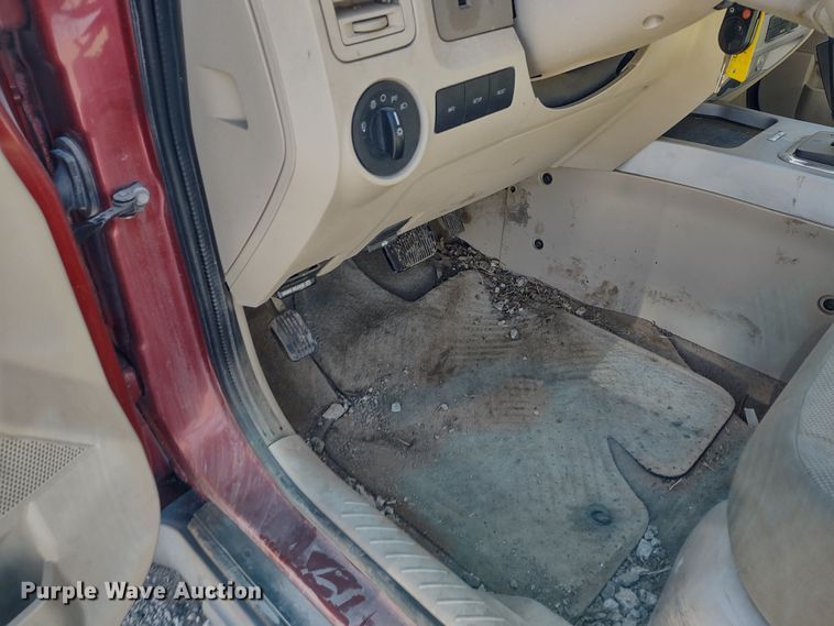 image for item MD9317 2010 Ford Escape XLT  SUV