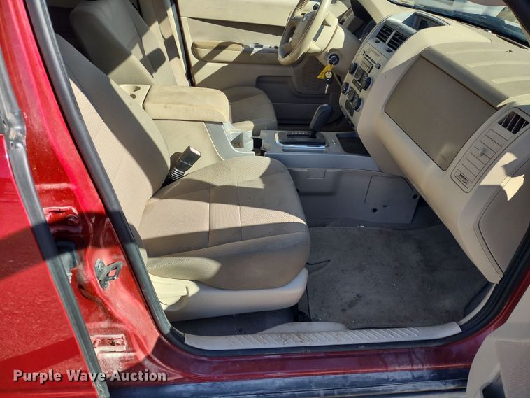 image for item MD9317 2010 Ford Escape XLT  SUV