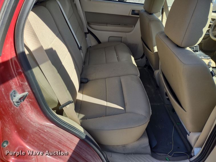 image for item MD9317 2010 Ford Escape XLT  SUV