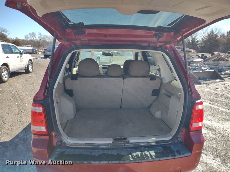 image for item MD9317 2010 Ford Escape XLT  SUV