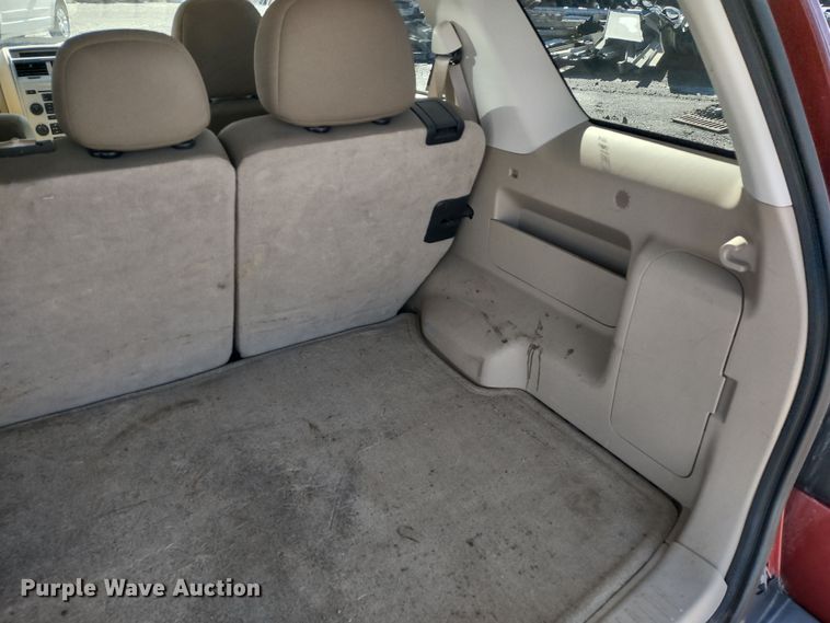 image for item MD9317 2010 Ford Escape XLT  SUV